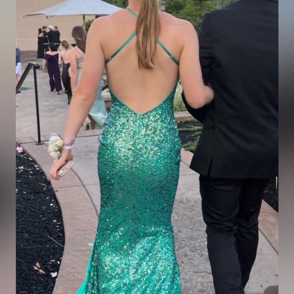 David’s Bridal Prom Sheath Dress - Picture 9 of 10